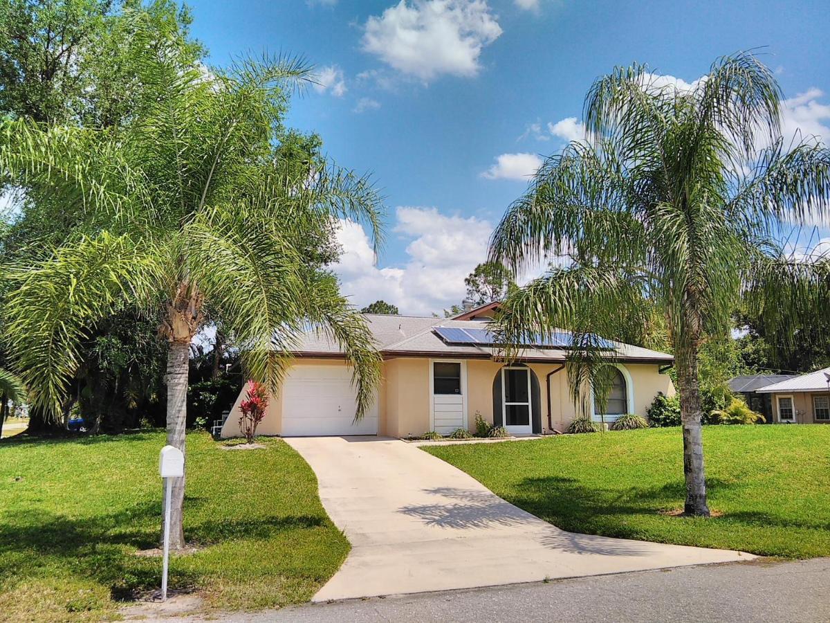 Vacation Home Falcon Lehigh Acres Exterior foto